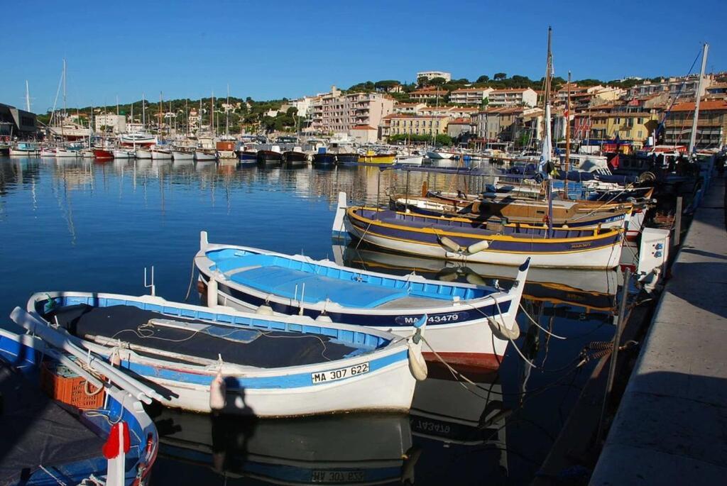 Belle Vue Mer Cassis Exterior photo